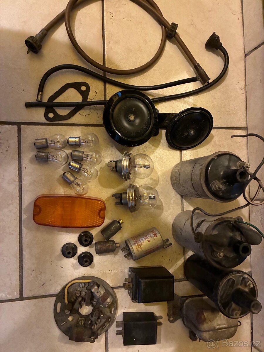 Trabant náhradní díly elektro atd. - 2