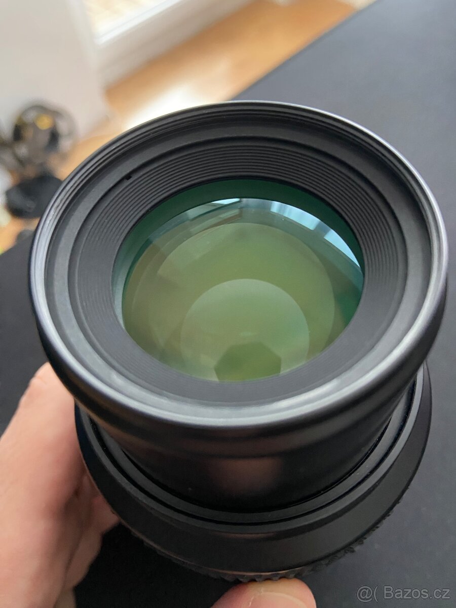 Nikon AF Micro Nikkor 105mm f/2.8 - 2