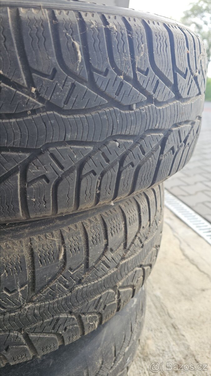 185/65 R15 - 2