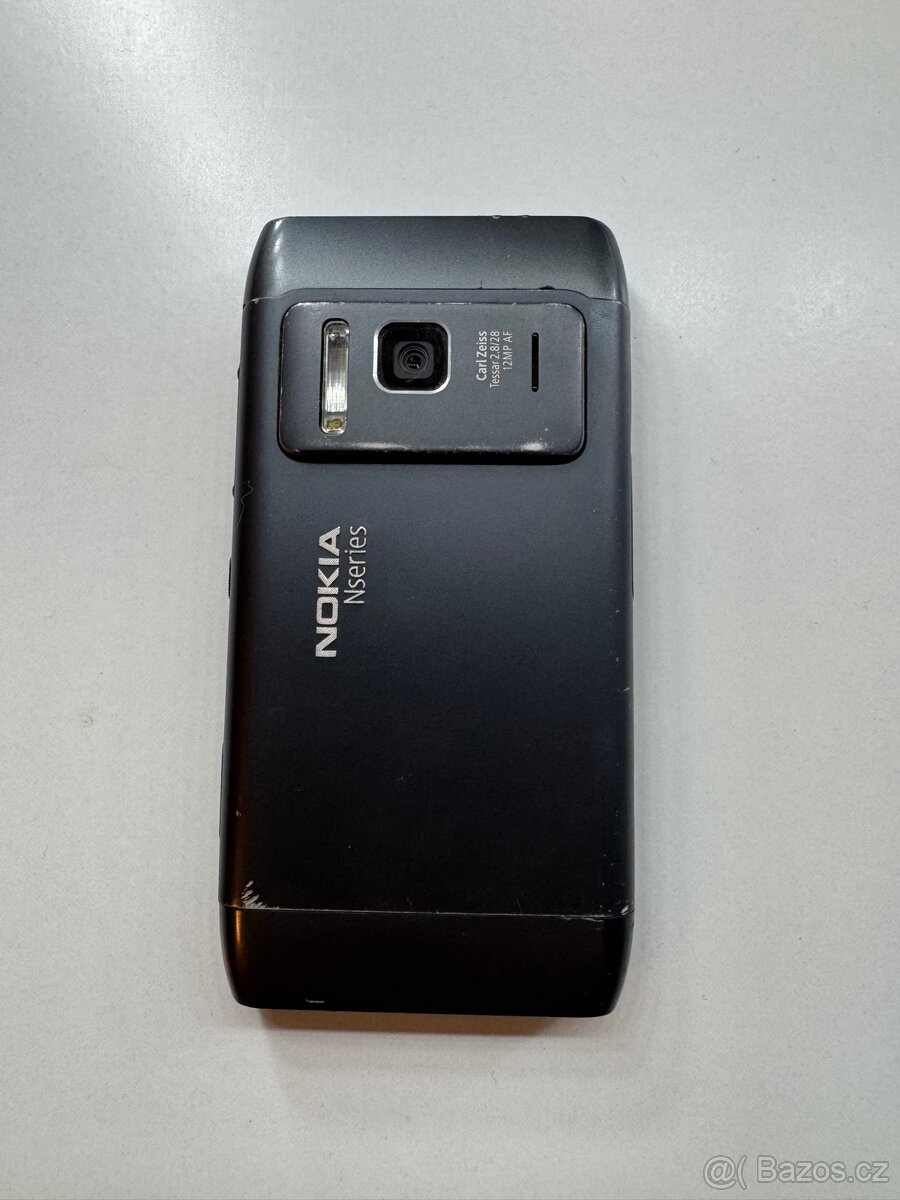 Nokia N8 - 2
