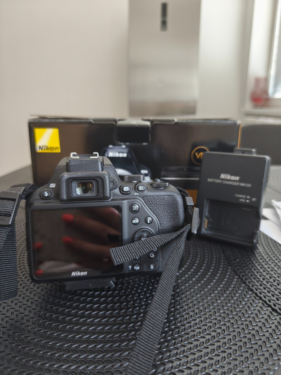 Nikon D3500 - 2