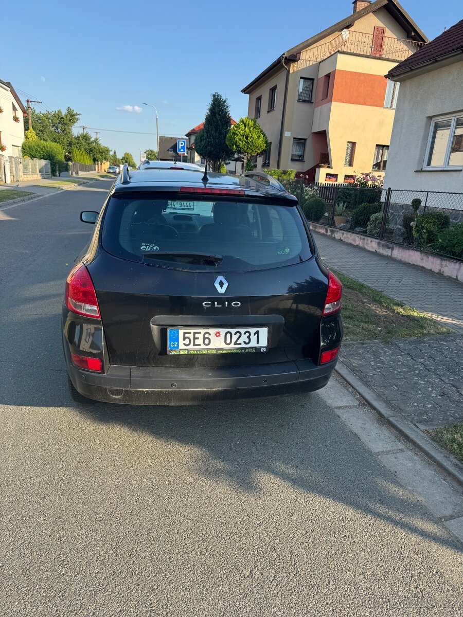 Renault clio - 2