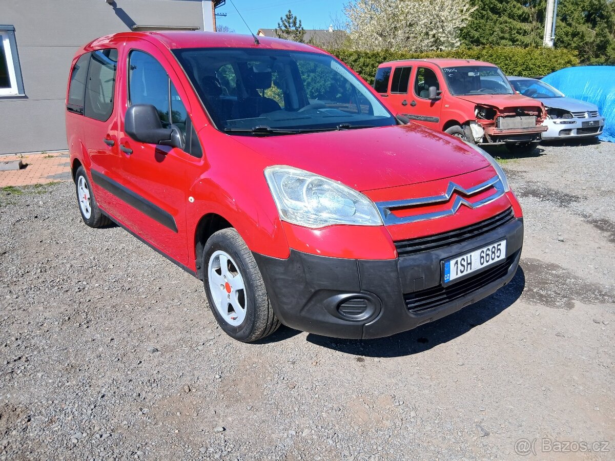 Citroën Berlingo 1.6 HDI, ALU, nová STK - 2