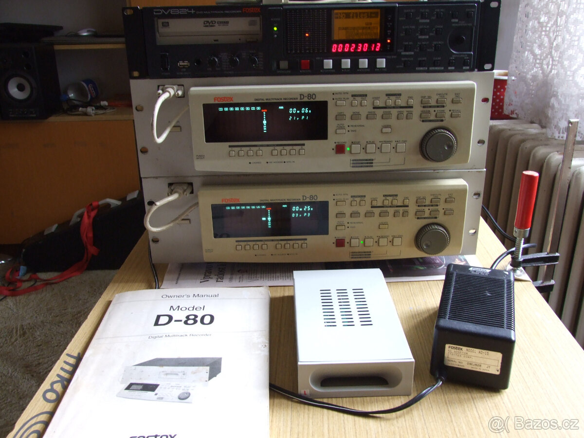 Fostex DV 824 a dva D80 - digitální HDD recordery. - 2