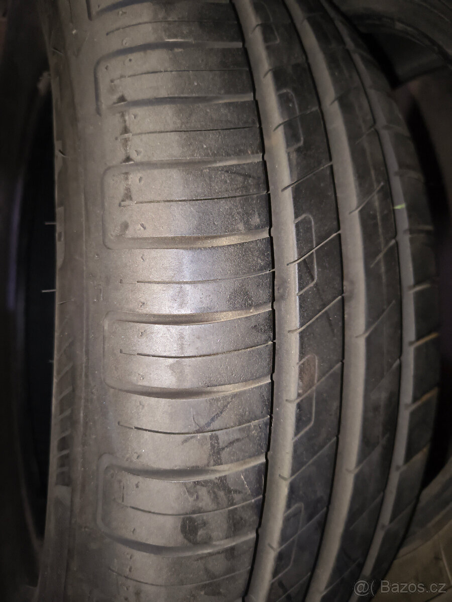 Pneu Goodyear 185/65 R15 - 2