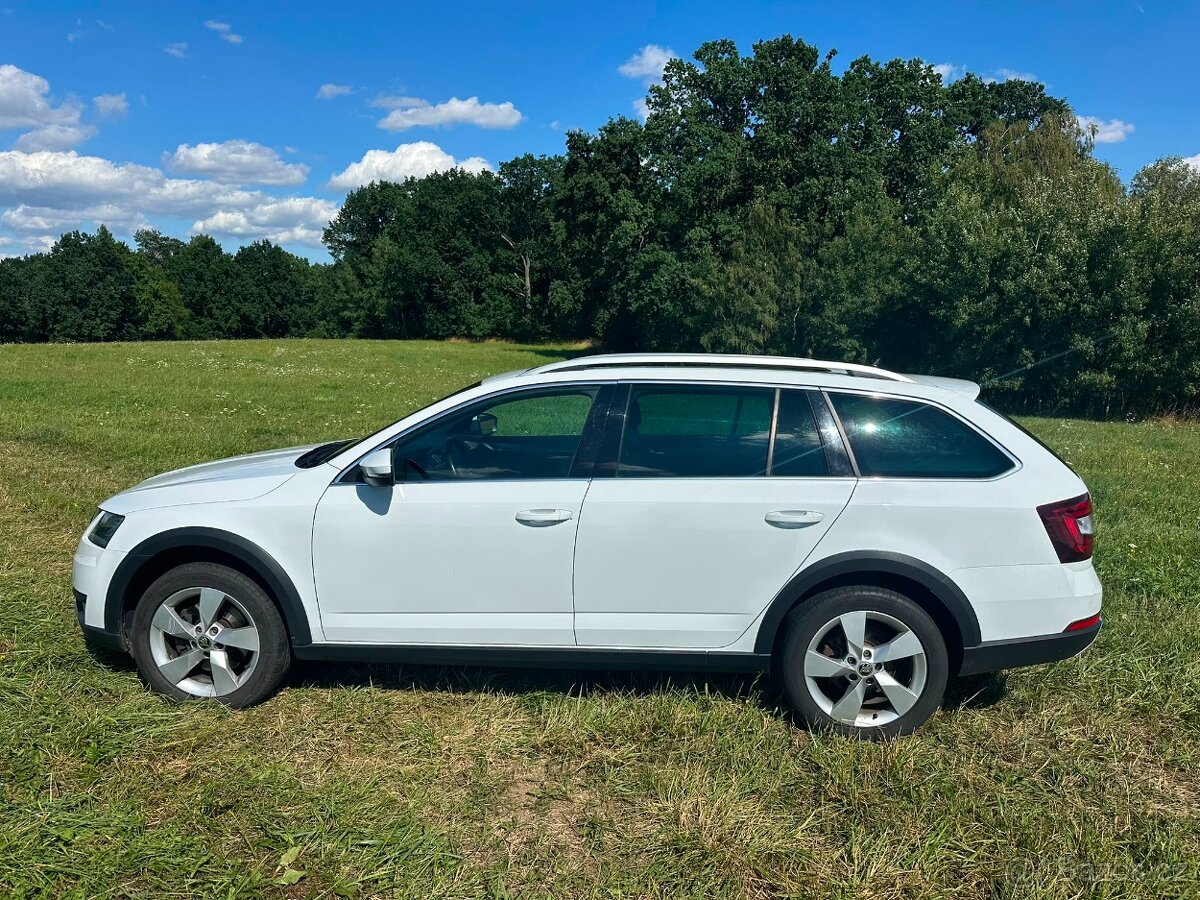 Škoda Octavia Scout 4x4 DSG 2.0 - 2