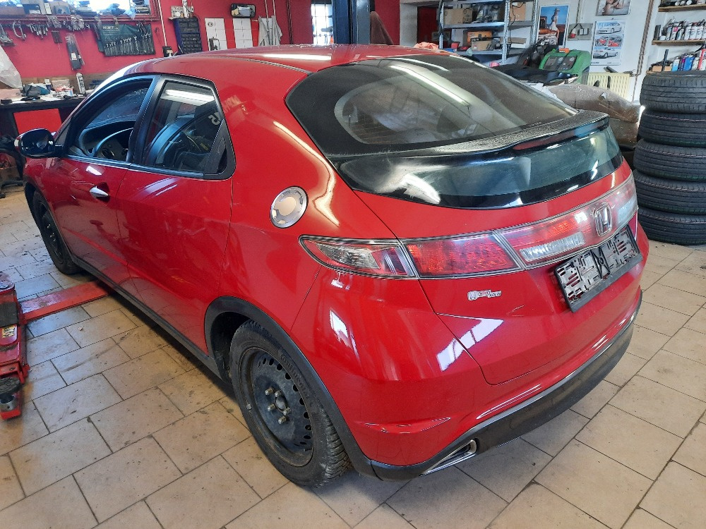 Náhradní díly Honda Civic 1.8 facelift - 2