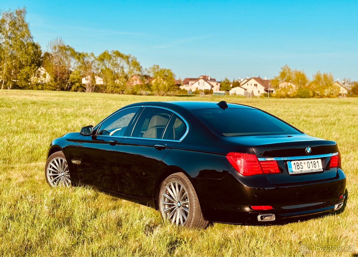BMW 740 Xd Individual- 4x4- DPH - 2
