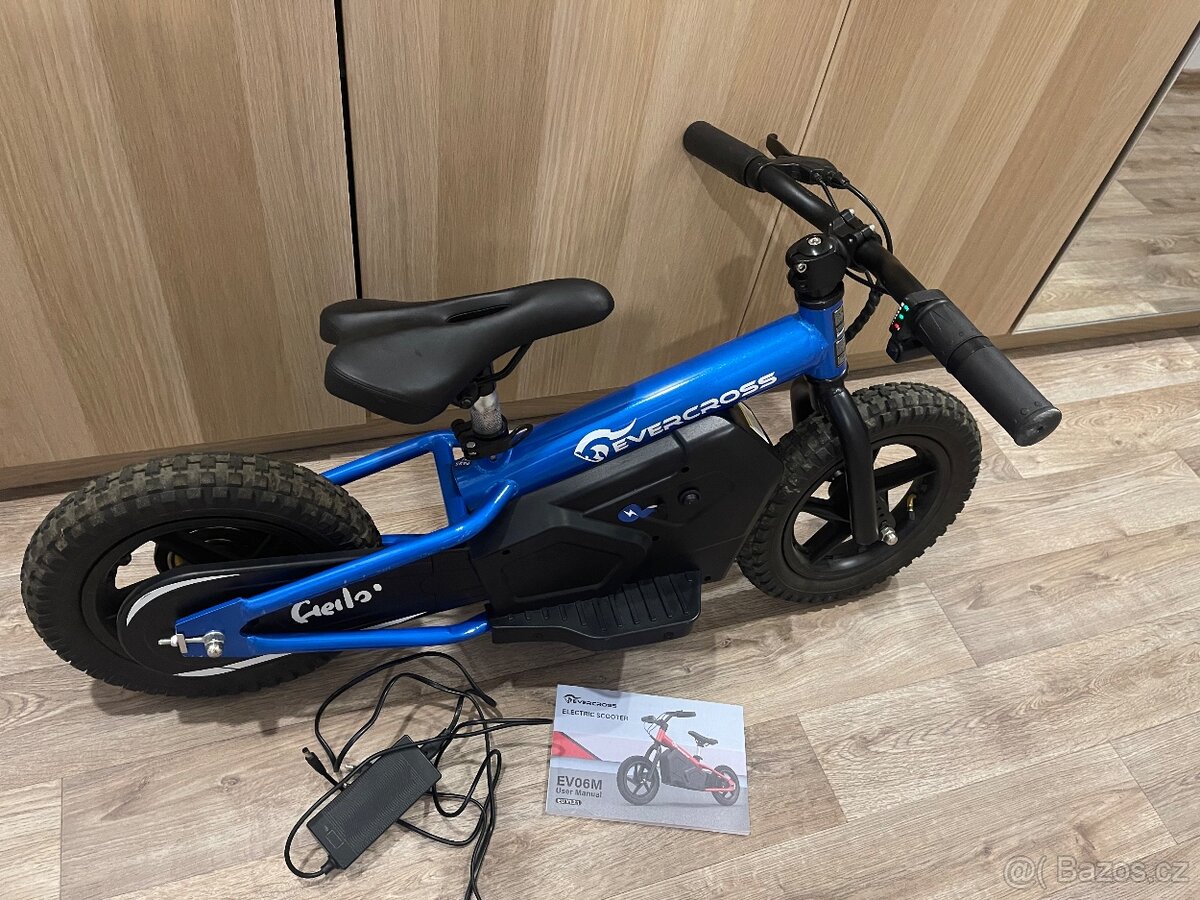 Elektrická koloběžka / elektrokolo Evercross EV0 - 2