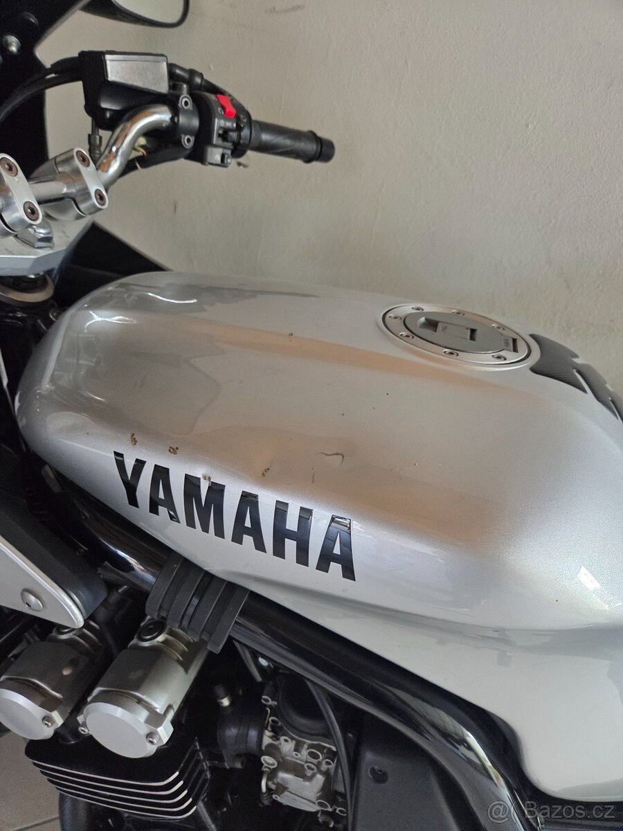 Yamaha fazer 600 - 2