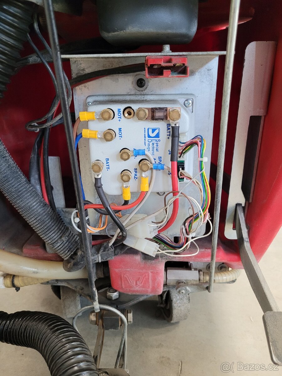 Mycí podlahový stroj go 552 t - 2