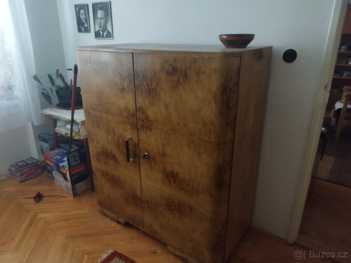 Nabízím za odvoz nábytek. - 2