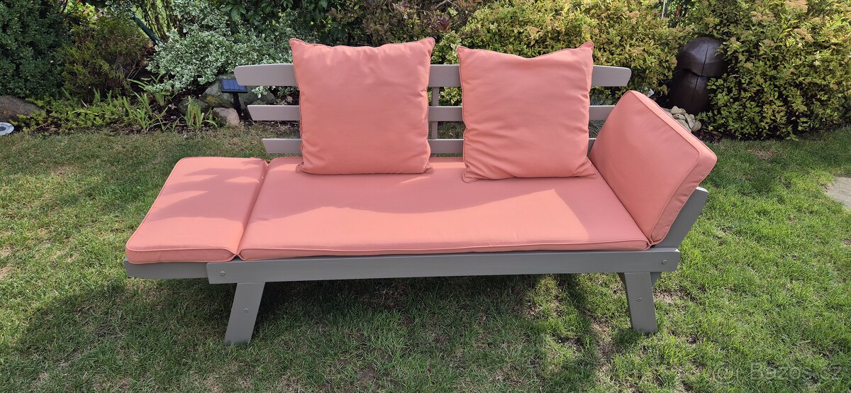 Zahradní lavička - 2