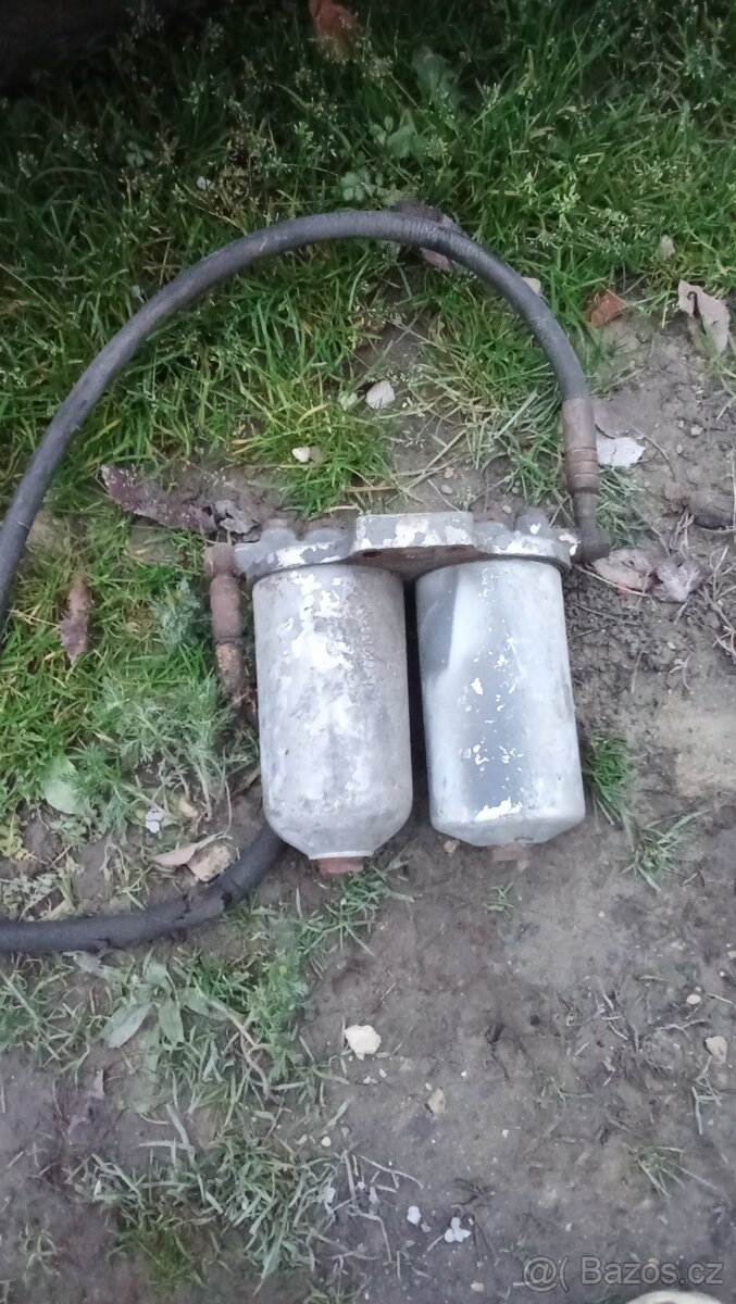 Zetor Crystal výfuk,palivové filtry - 2