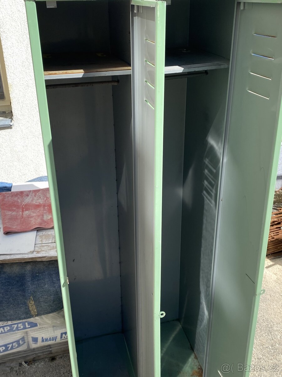 plechova satni skrin - 2