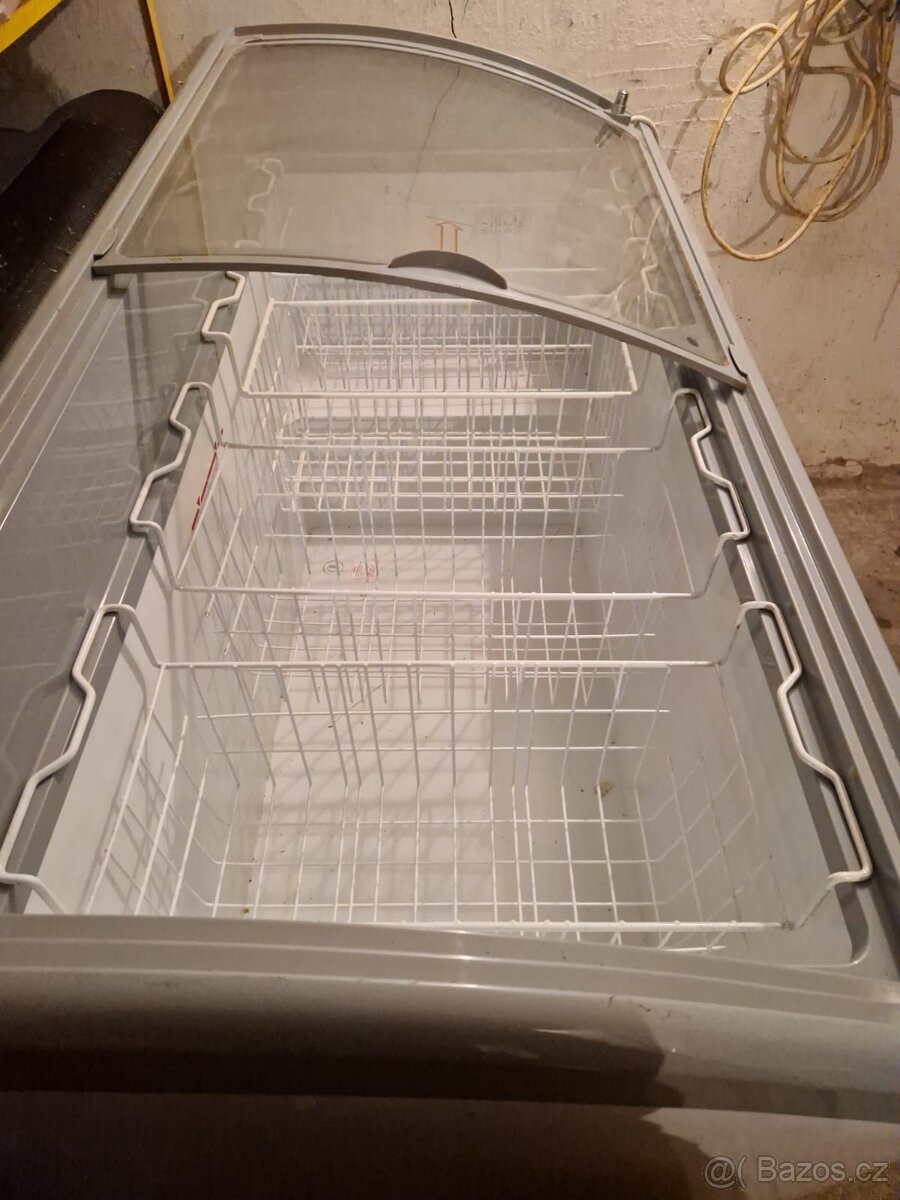 Zánovní mrazák do prodejny - 2