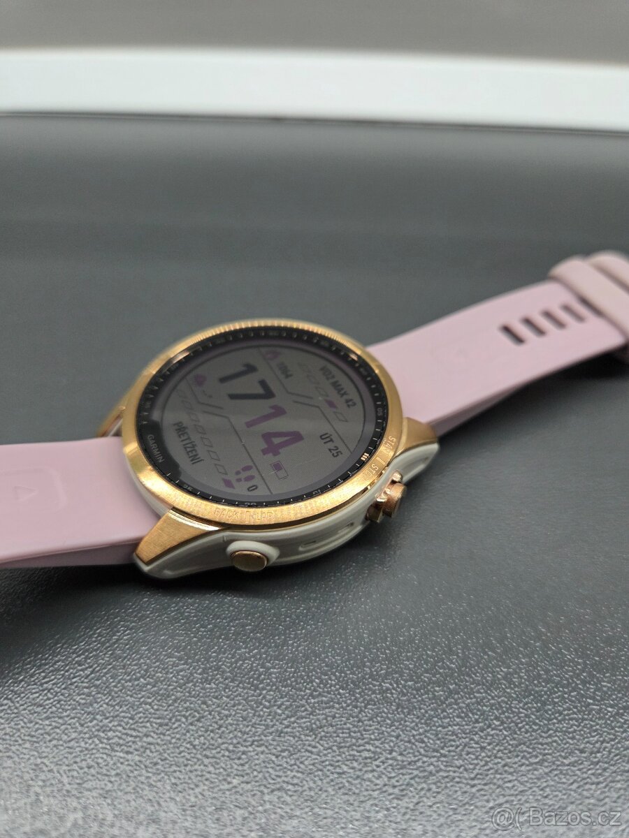 Garmin Fenix 7S Sapphire Solar Cream Gold Titanium - 2