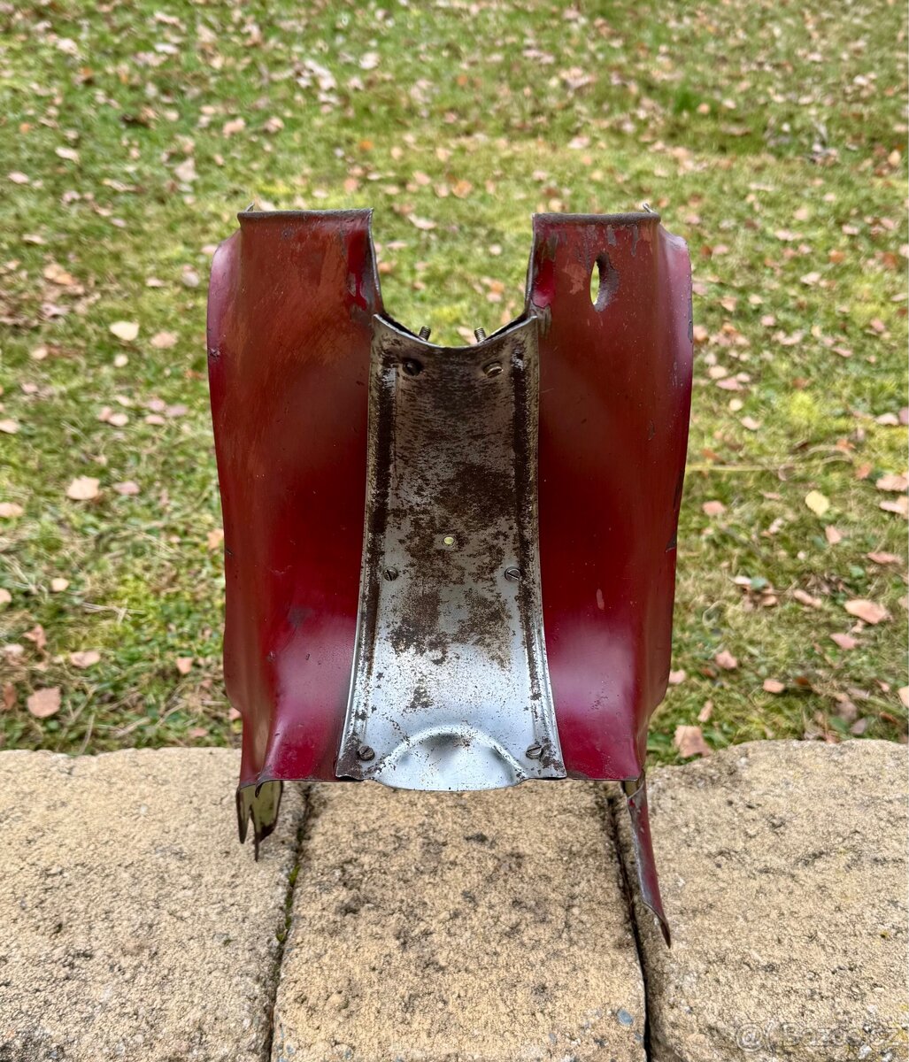 Jawa ČZ 250 353 kývačka - podsedlové plechy - 2