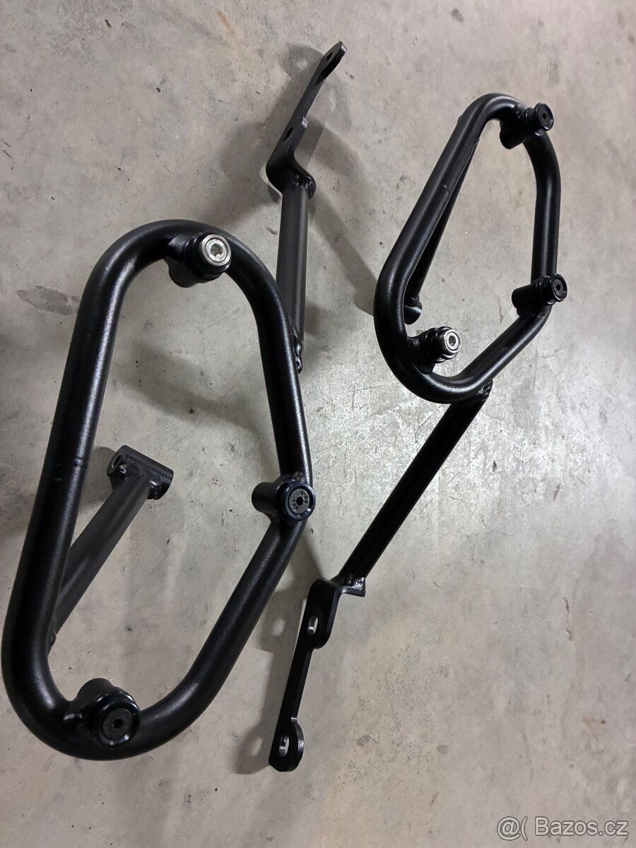 Prodám sadu nosiče kufrů SW-motech SLC pro honda cb 1000r - 2