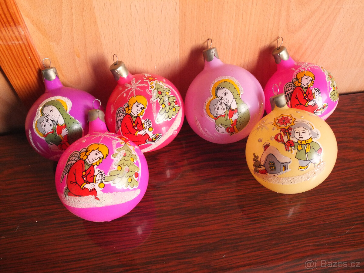 Plastové vánoční ozdoby - 2