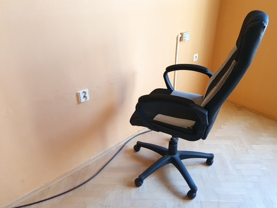 křeslo kancelářské - 2