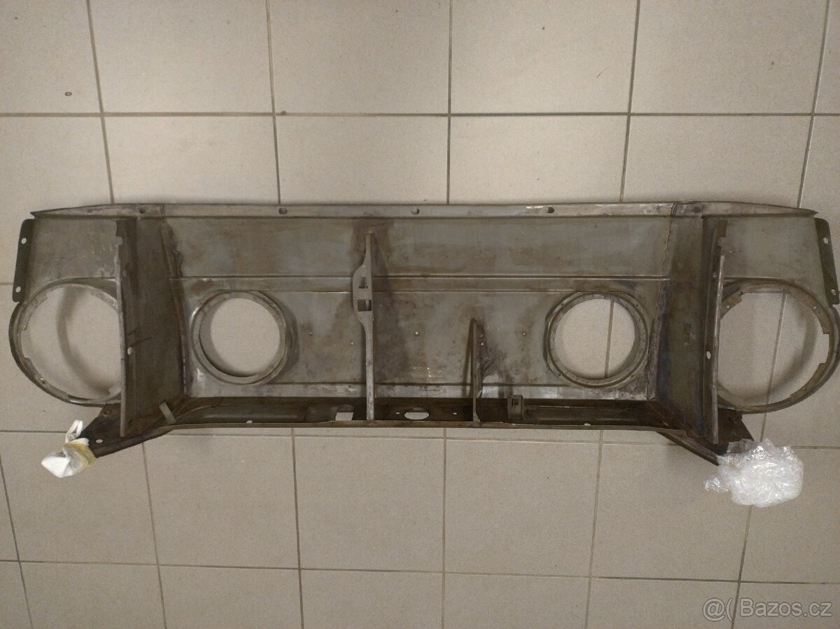 Škoda 110r, 110ls přední čelo - 2