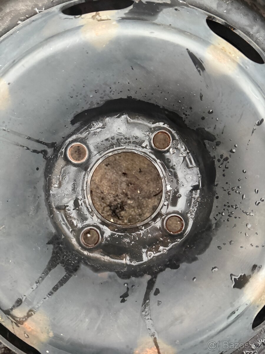 Prodám sadu disků 6,5Jx15H2 ET27, 185/60/R15 - 2