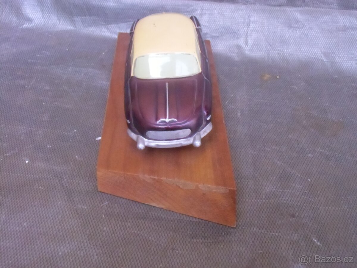 Tatra 603 kovový model - 2