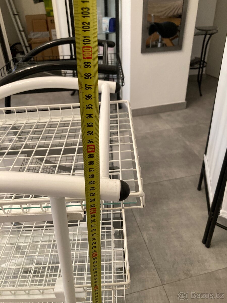 Kosmetické stolky - 2