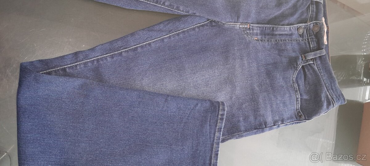 Levis724 - 2