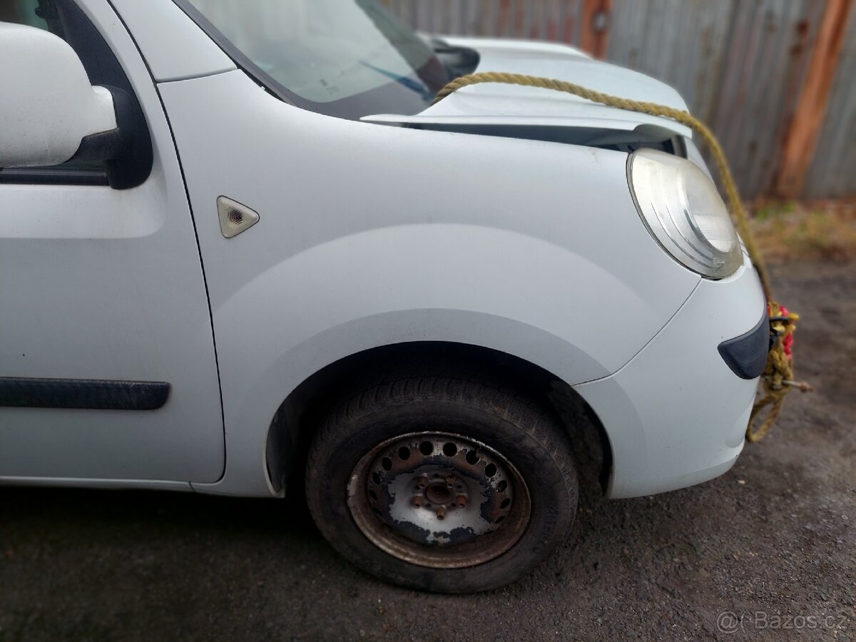 Renault Kangoo II blatník pravý/levý - 2