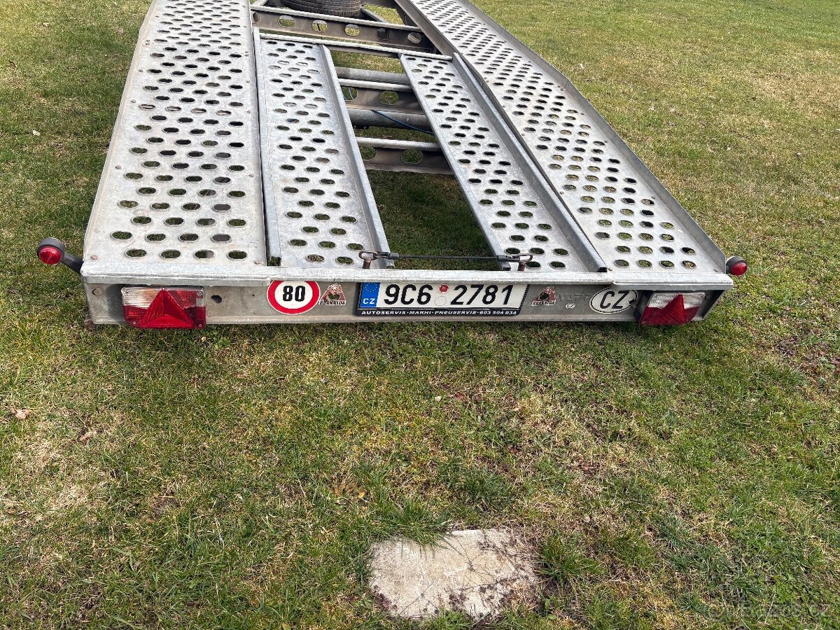 Auropřepravník - 2