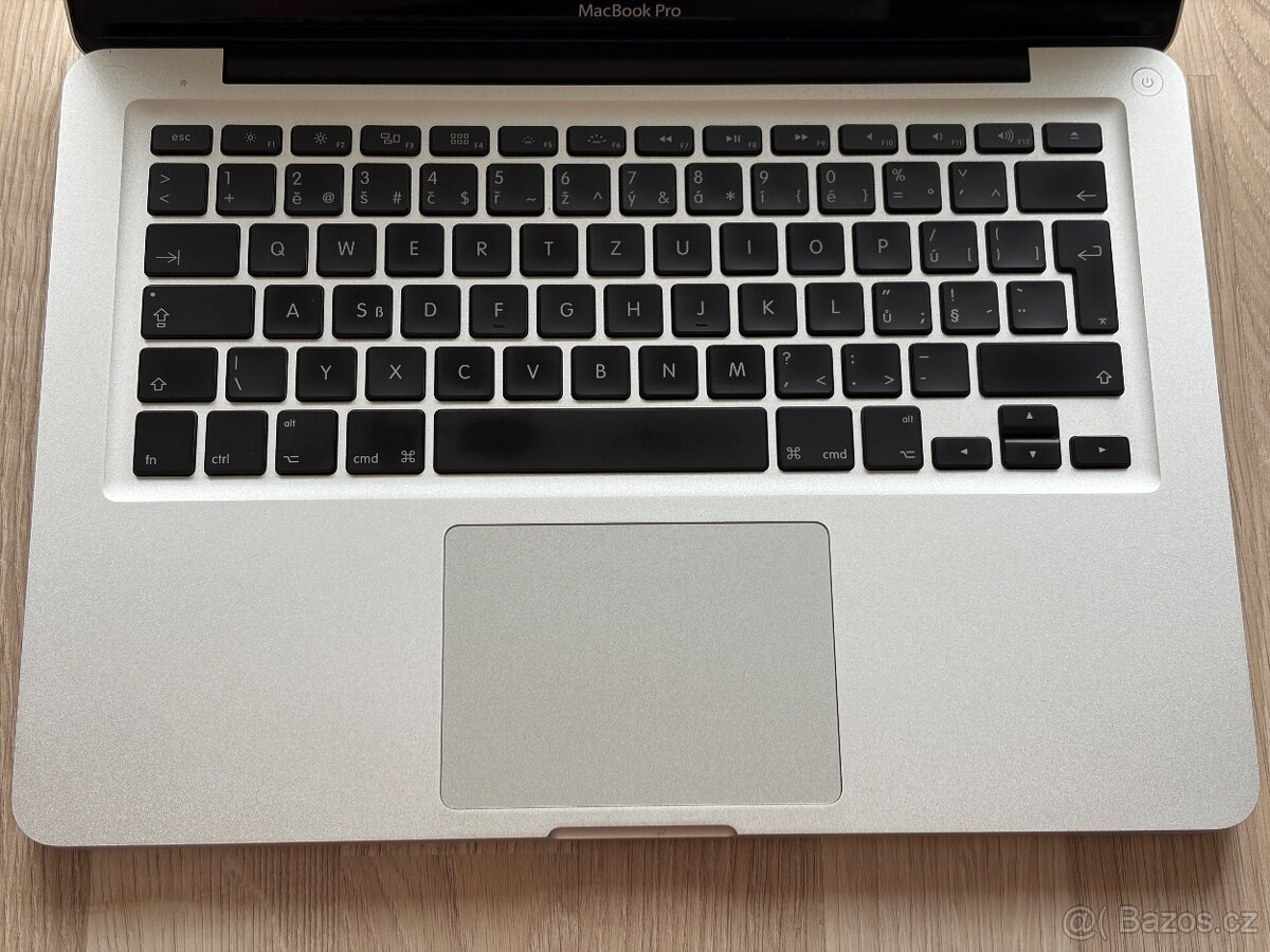 Apple Macbook Pro 13¨ / i5 / 4GB / SSD + HDD - TOP - 2