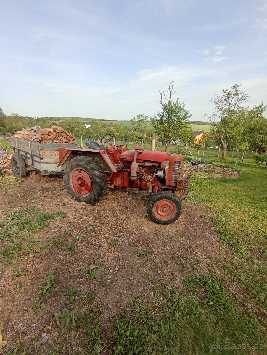 Traktor Zetor 25 - 2