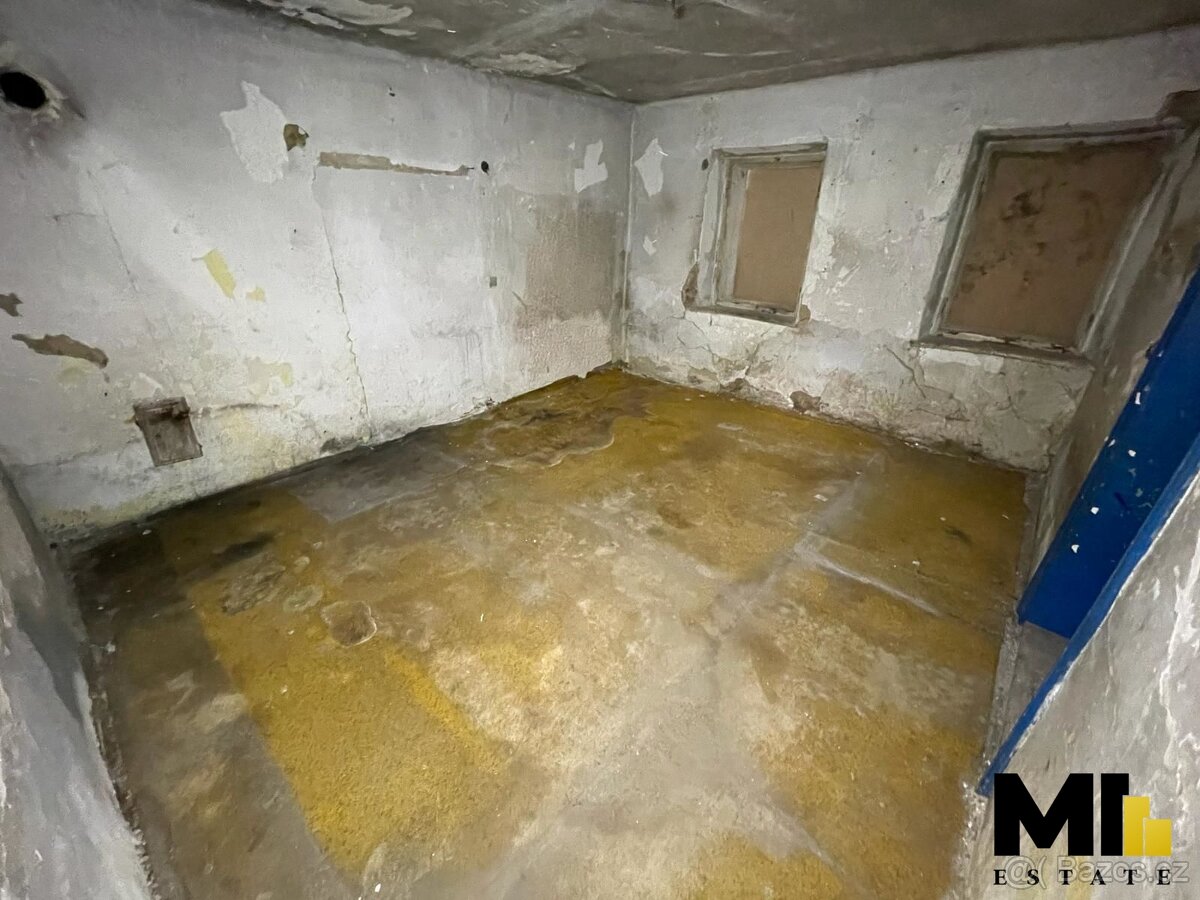 Prodej podílu 1/2 rodinného domu o velikosti 141 m², pozemek - 2