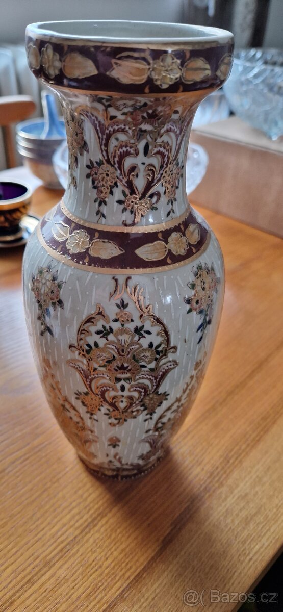 Váza z čínského porcelánu - 2