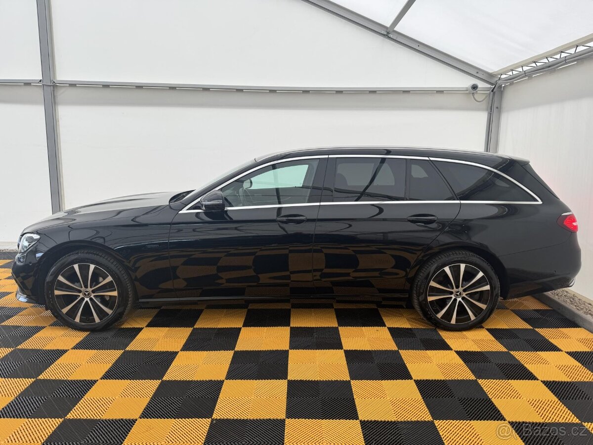 Mercedes-Benz Třídy E, 300de 9-G DPH PLUG-IN 4X4 - 2