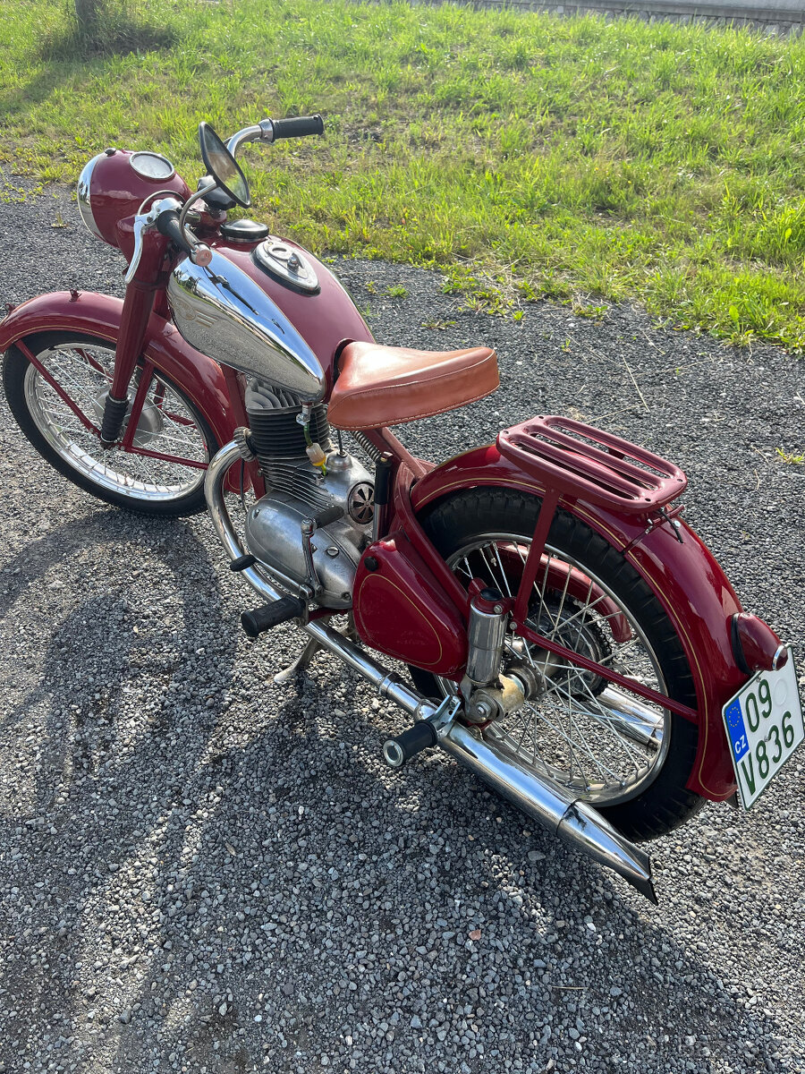 Jawa 250 Pérák - 2