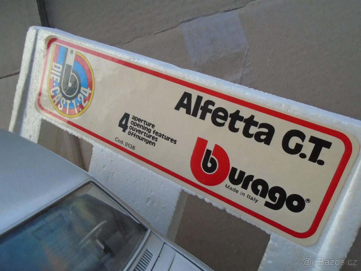 Stará Hračka Burrago Alfa - 2