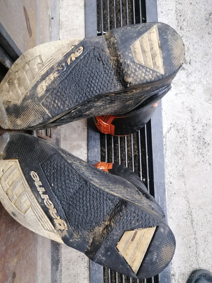 Gaerne sg 12 vel.47 - 2