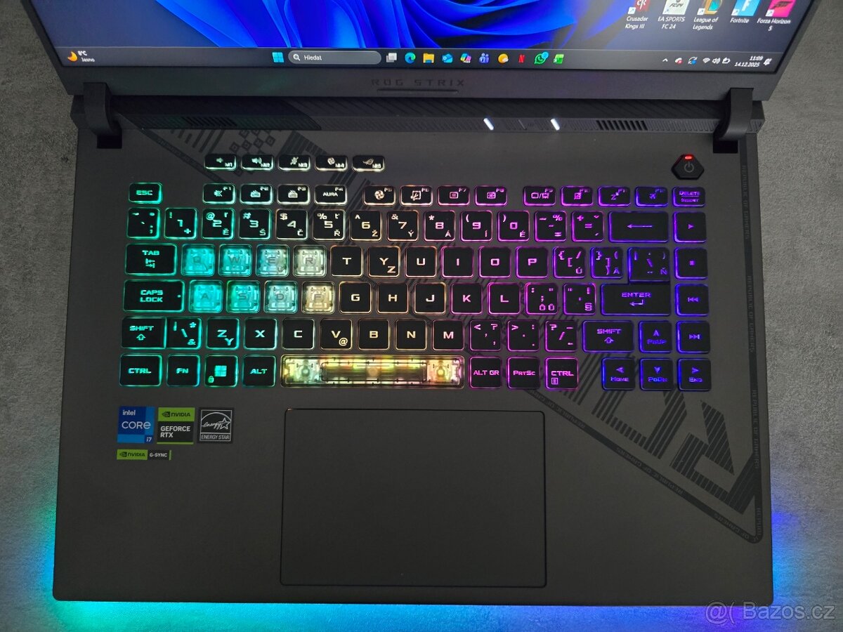 Herní notebook ASUS ROG Strix G16/i7/RTX 4060/32GB RAM/1TB - 2
