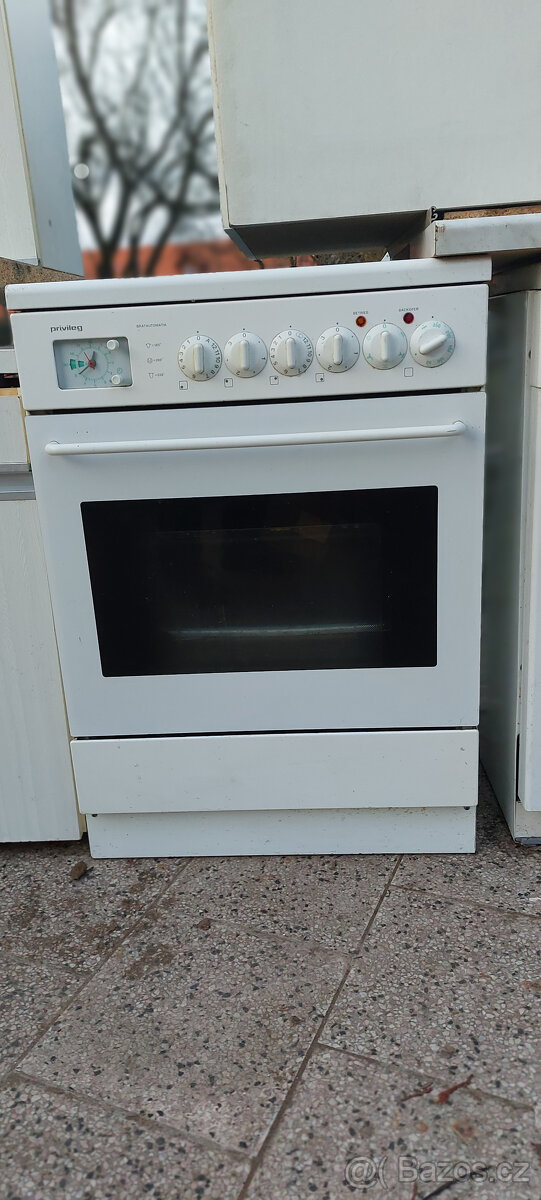 Kompletní kuchyň - 2