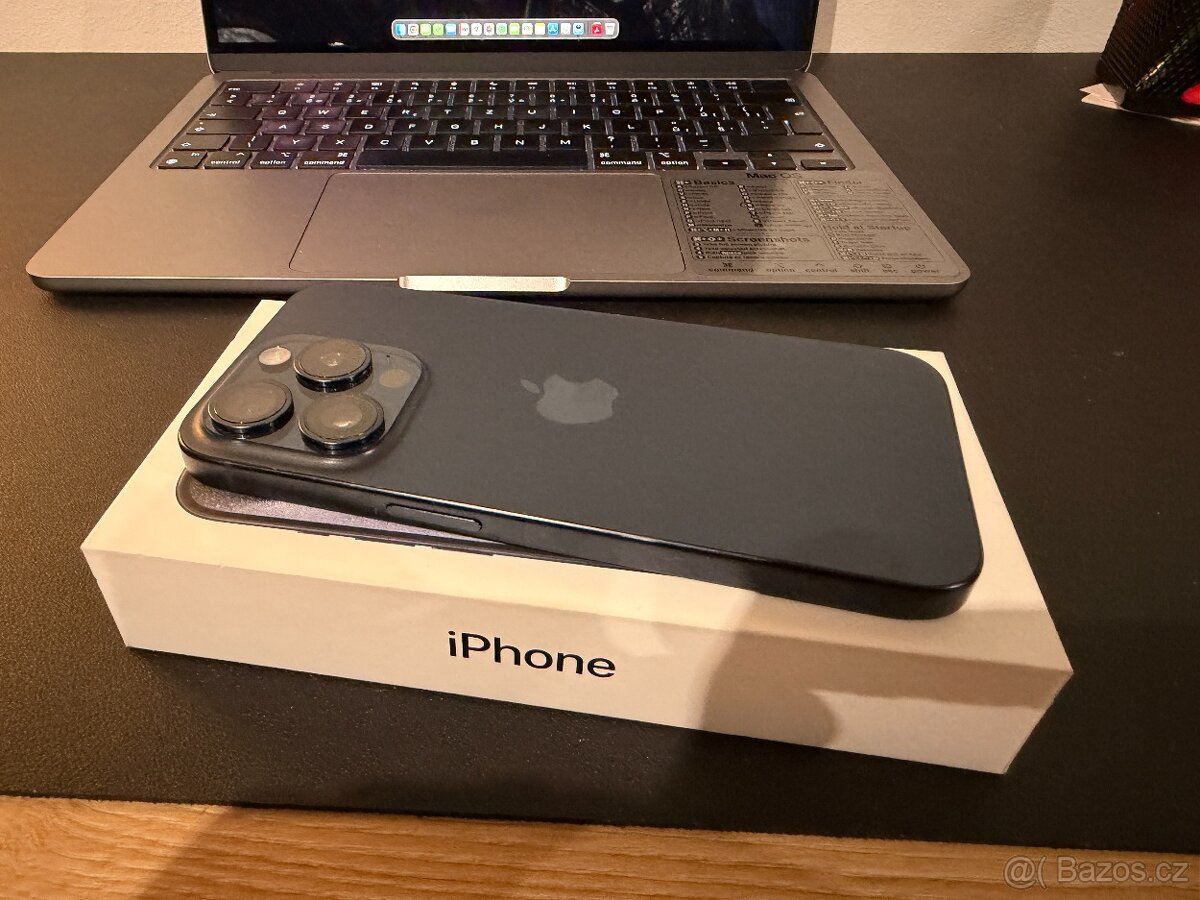 Apple iPhone 15 Pro - 2