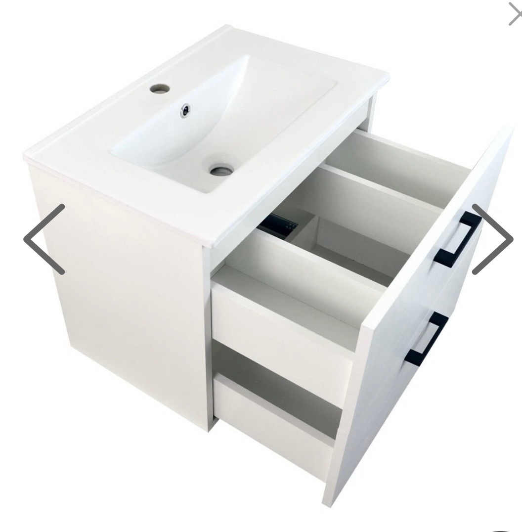 Koupelnová skříňka s umyvadlem - 2