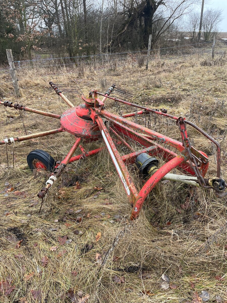 Nahrnovače ,řadkovače a sekačka - 2