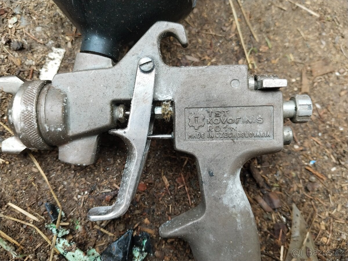 stříkací pistole na barvu - 2