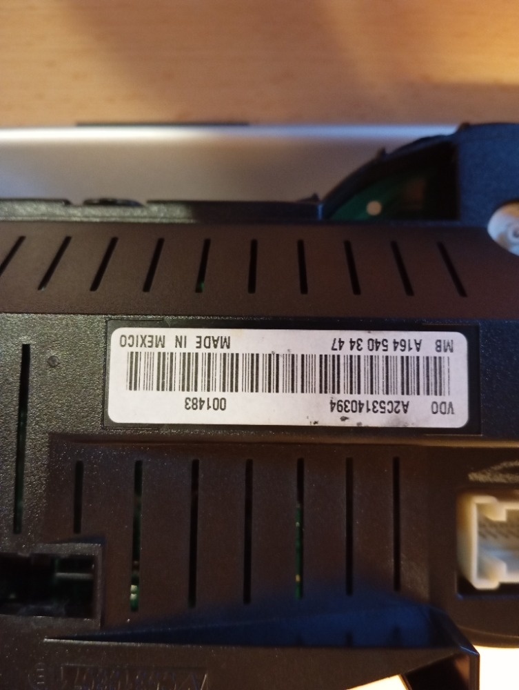 Prodám budíky přístrojové desky - 2