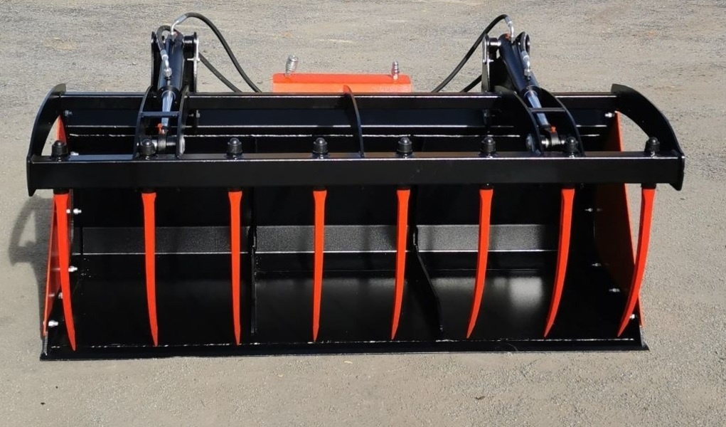 LOPATA S PŘIDRŽOVAČEM MASIVNÍ - 2