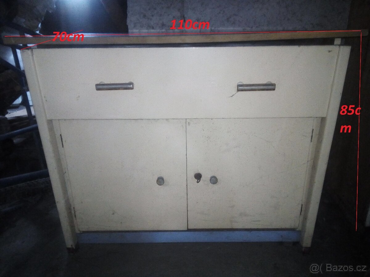 Umyvaci stul, stary kredenc - 2