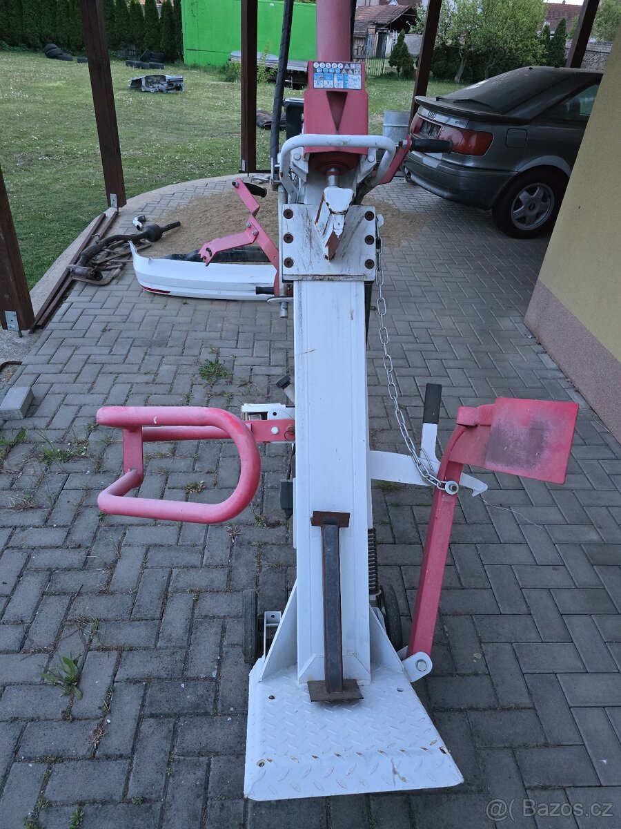 Štípačka na dřevo VARI - 2